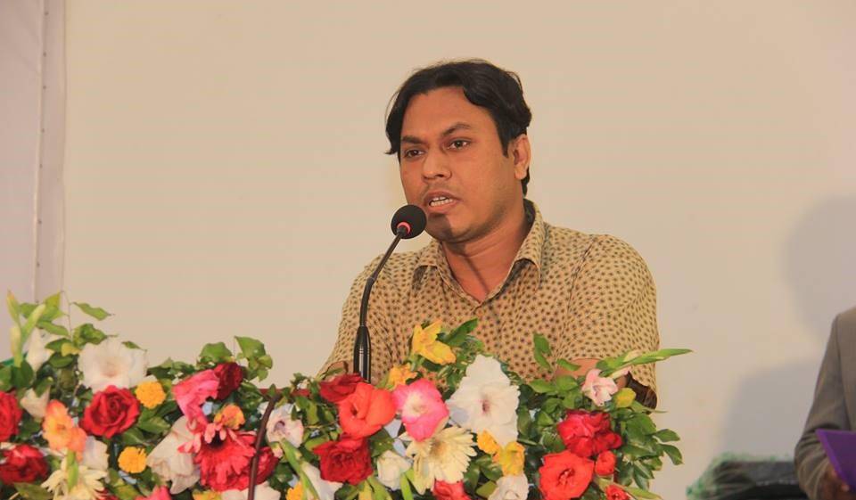 আযাদ আলাউদ্দীন : তৃণমূল সংবাদকর্মী থেকে সম্পাদক - Daily Bangladesh Bani